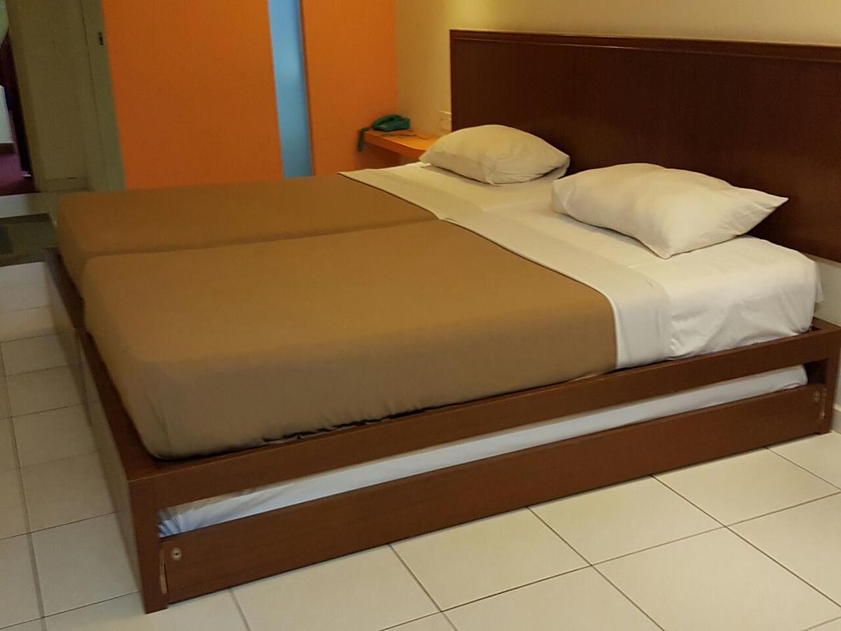 Newbridge Hotel Malacca Eksteriør bilde